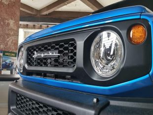 JIMNY MAT BLACK CURSIVE LETTER GRILL